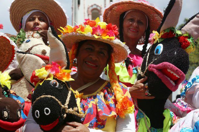 Encuentro de Burriquitas y yerbas para visibilizar la cultura popular en la ciudad