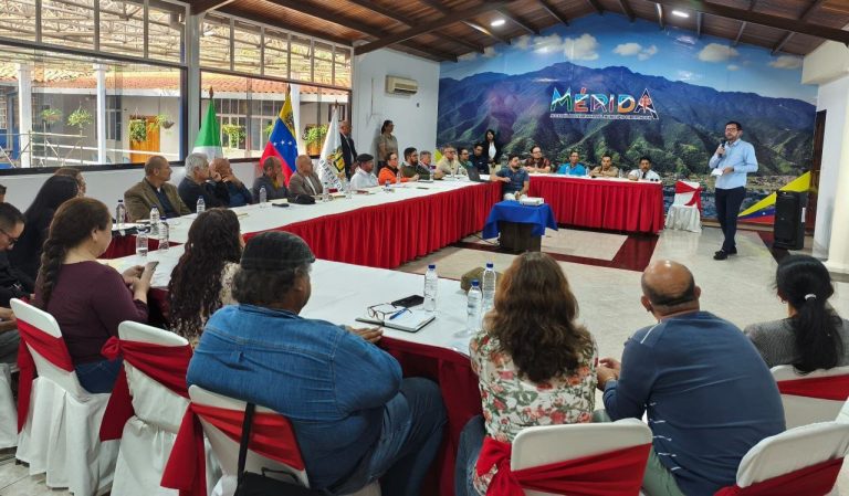 Alcalde Nelson Álvarez impulsa segunda mesa de trabajo con sectores económicos