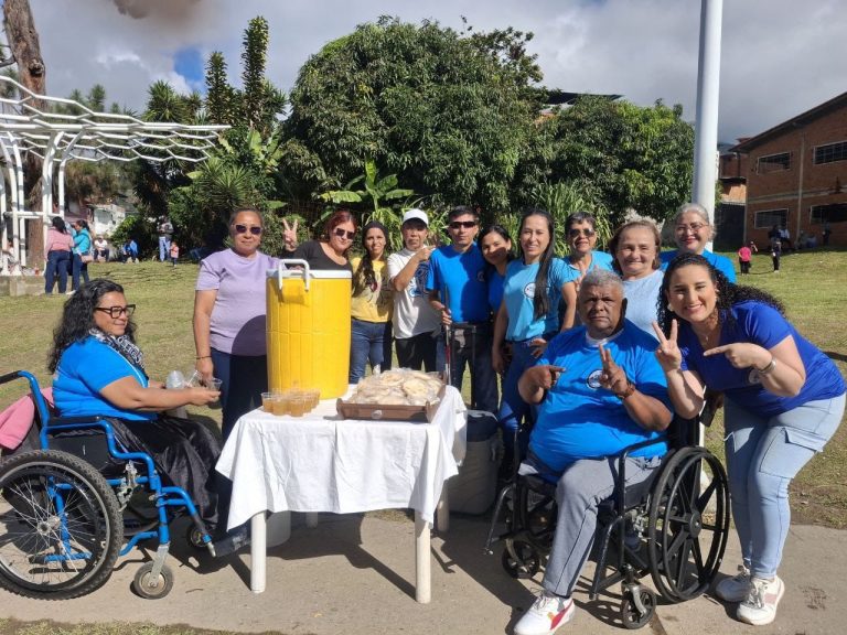 Unidades de atención social brindan un gesto de amor en las inmediaciones del IAHULA