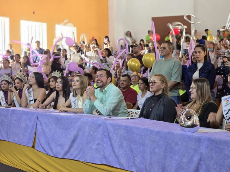 Elvina Avendaño y María Bethania Sánchez son las nuevas soberanas Dorada y Mini Reina del Sol 2026