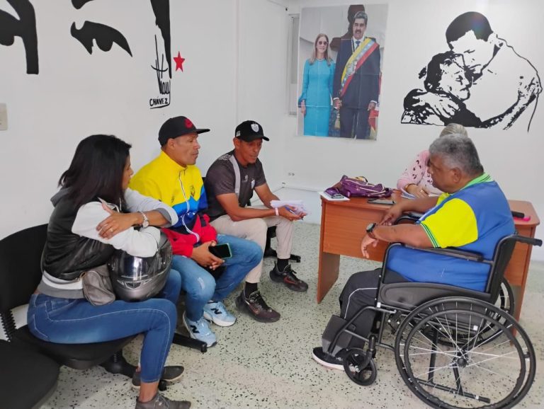 Alcaldía de Libertador impulsa la práctica de esgrima para personas con diversidad funcional