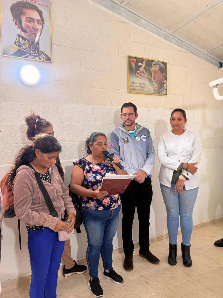 Alcalde Nelson Álvarez inauguró Consultorio Odontológico junto al Poder Comunal