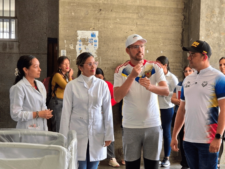 Gobernador Arnaldo Sánchez y alcalde Nelson Álvarez dotan con alta tecnología al IHULA tras éxito de la Feria del Sol