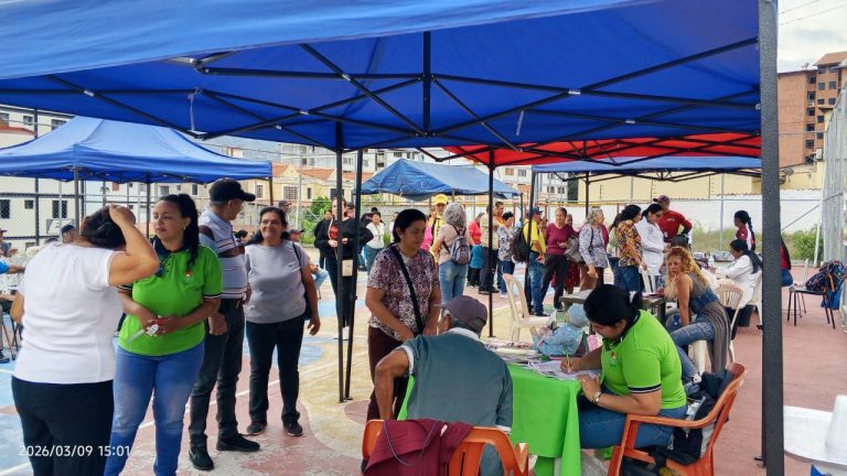 Más de 200 adultos mayores fueron atendidos en jornada integral