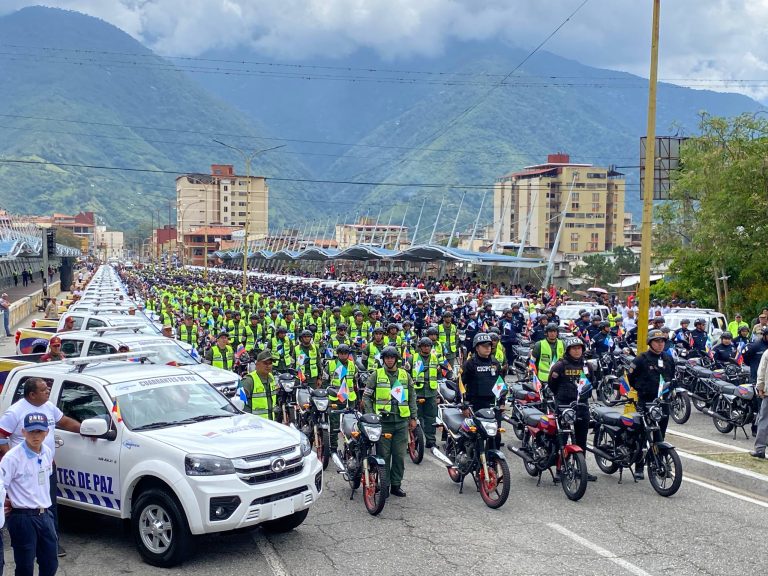 Dotación para la vida: Mérida equipa sus 240 Cuadrantes de Paz con patrullas y motos