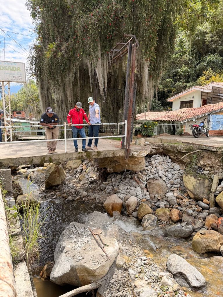 Alcaldía de Mérida ejecuta segunda fase de recuperación hídrica y vial en el río Chorro de Milla