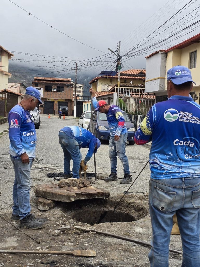 Alcaldía y Gobernación unen esfuerzos para reparar sistema de aguas servidas