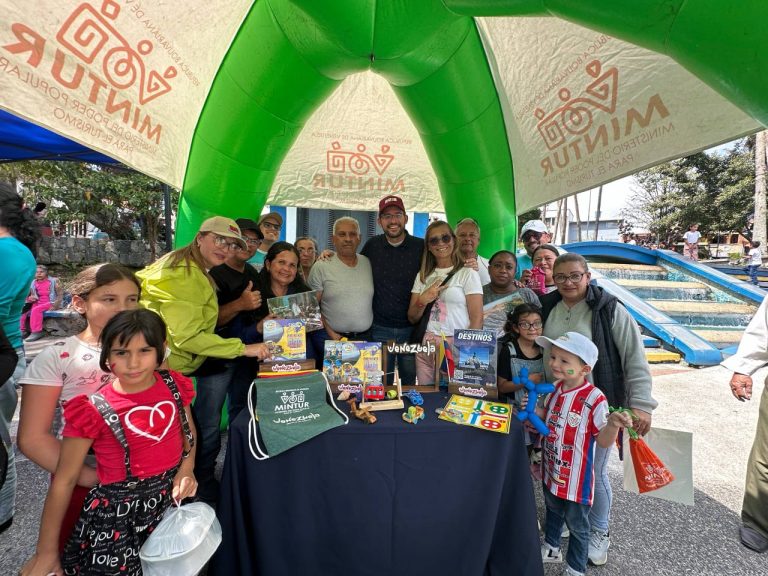 Juegos tradicionales amenizaron a propios y visitantes