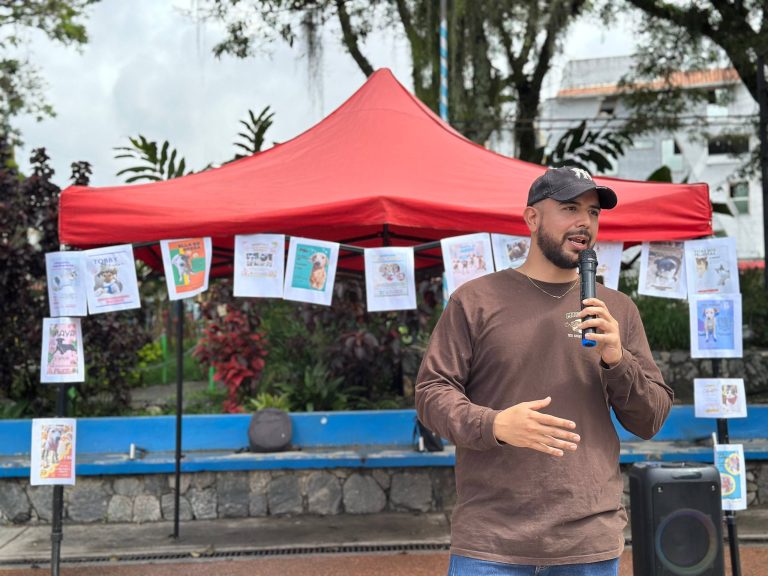 Alcaldía de Mérida promueve la adopción responsable de mascotas