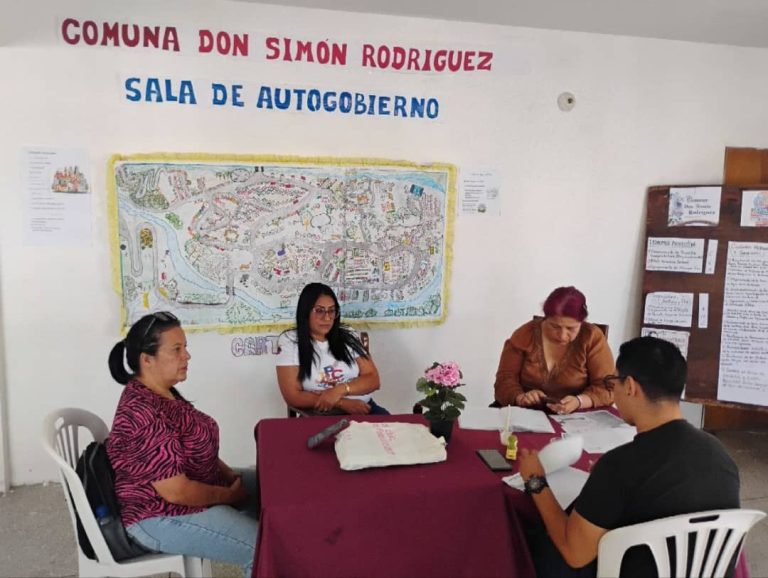 Comuna Don Simón Rodríguez impulsa curso de asistente administrativo