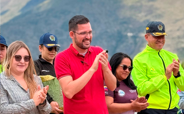 Alcalde Nelson Álvarez lleva atención directa y soluciones oportunas a la comunidad de «El Morro»