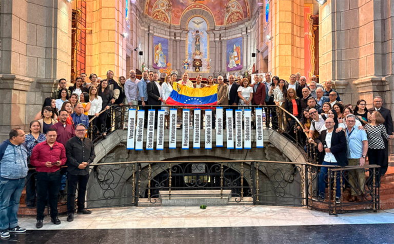 Periodistas merideños realizaron misa de acción de gracias en su día