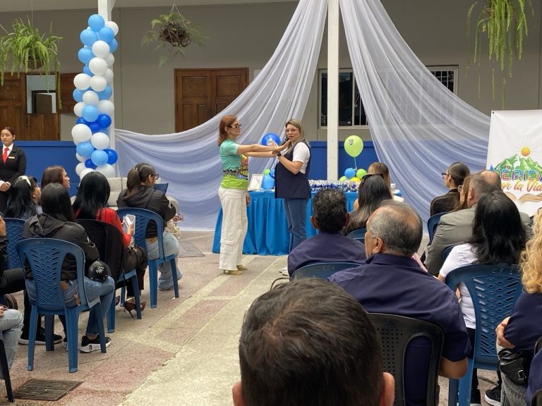 Alcaldía de Mérida impulsa primer taller contra el abuso infantil