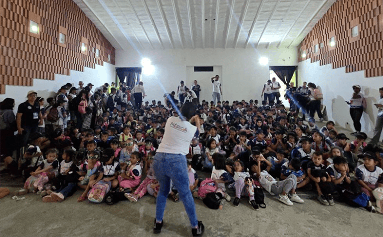 Brindan máxima diversión a más de 400 niños en el Plan Vacacional de la Alcaldía de Libertador