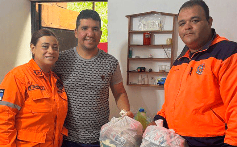 Protección Civil Municipal de Mérida brinda apoyo a rescatistas tras el sismo nacional