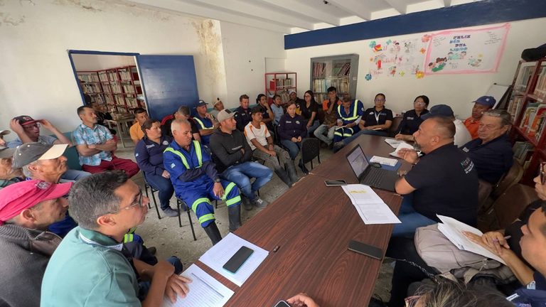 Alcaldía del municipio Libertador impulsa atención directa a trabajadores de El Morro