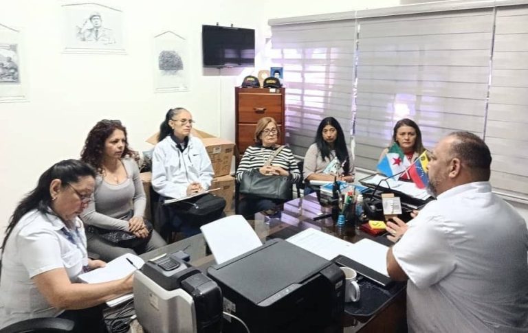 ​Alcaldía de Libertador garantiza pago de bono vacacional a docentes activos y jubilados y profesionalización a docente activo.