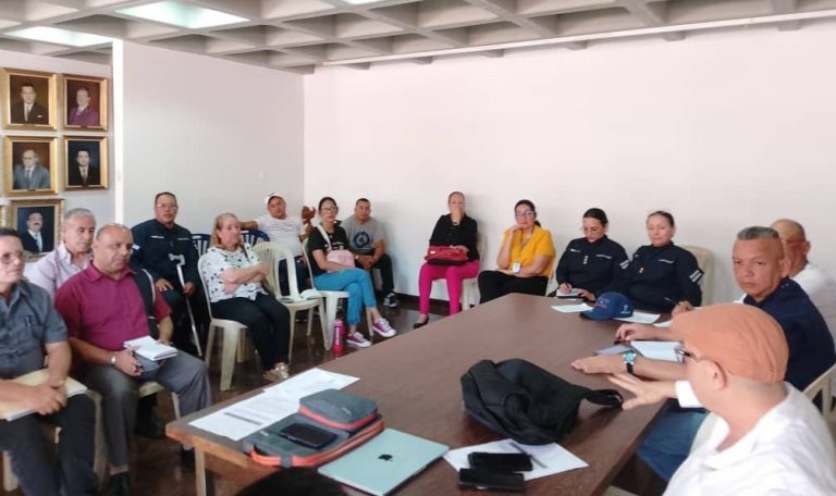 Realizan 8.ª reunión de Jueces de Paz Comunal