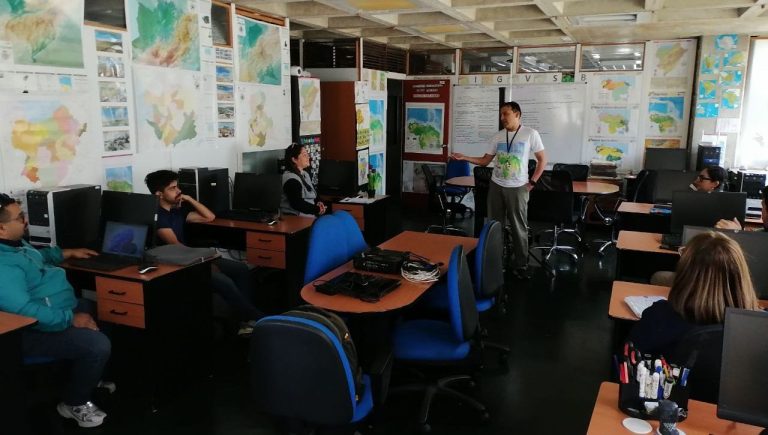 Alcaldía de Libertador fortalece gestión espacial con taller QGIS