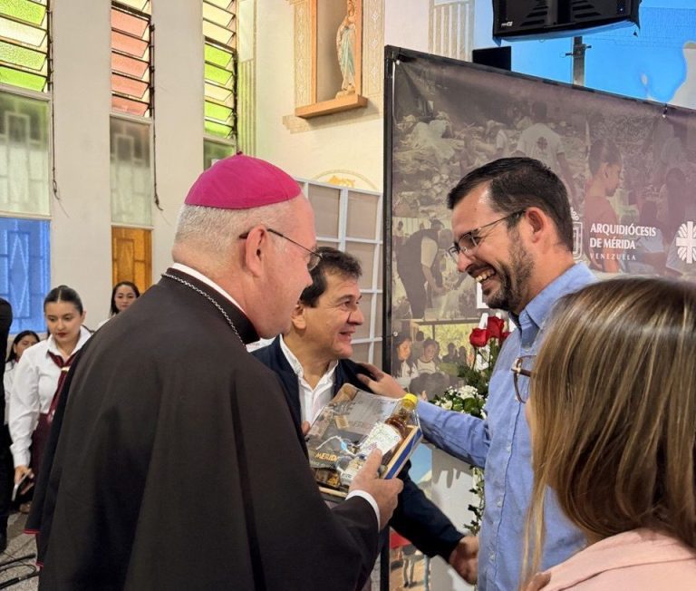 Alcalde Nelson Álvarez acompañó recibimiento del Excelentísimo Nuncio Apostólico Alberto Ortega Marín