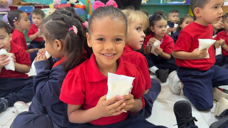 ​Alcaldía de Mérida fortalece el programa «Nutriendo con Amor» en seis instituciones educativas