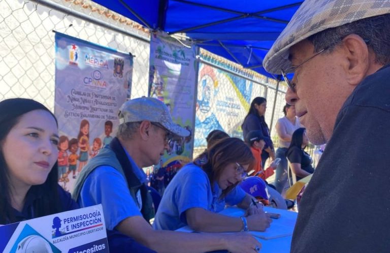 ​Alcaldía de Mérida realiza gran jornada social atendiendo a más de 300 familias