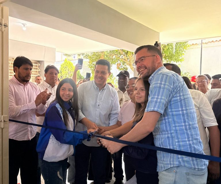 ​Las Bricomiles entregan planteles renovados para el año escolar