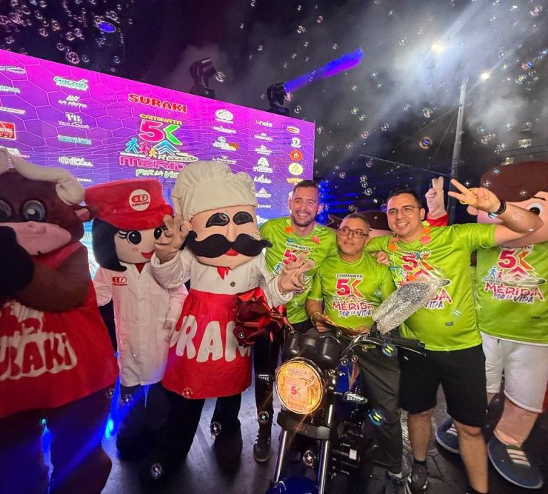 Mérida celebró sus 468 años con una multitudinaria Caminata 5K