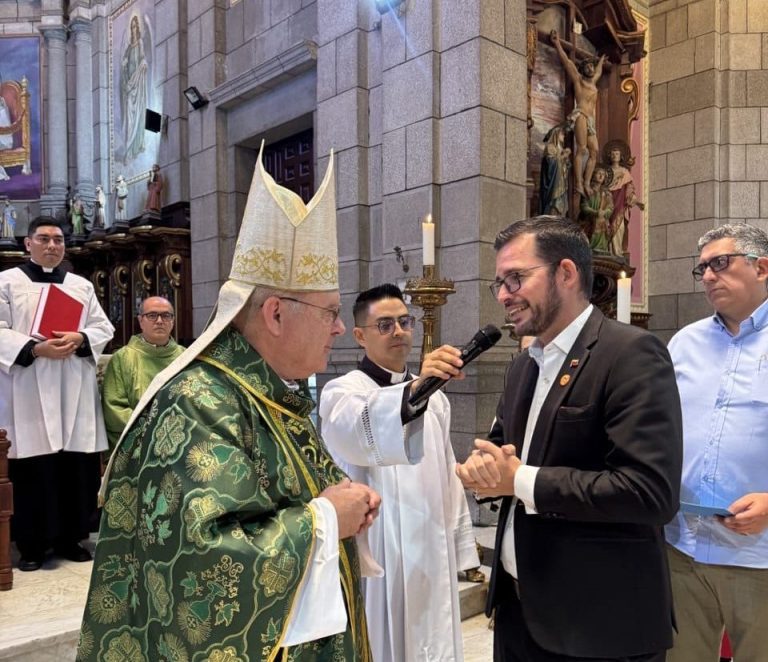 Mérida despide al Nuncio Apostólico con un emotivo mensaje de paz y unidad